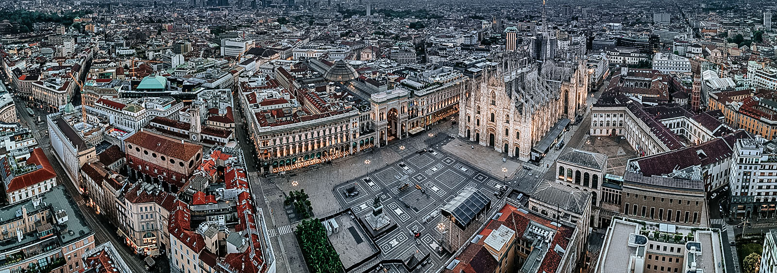Milan 1600X562
